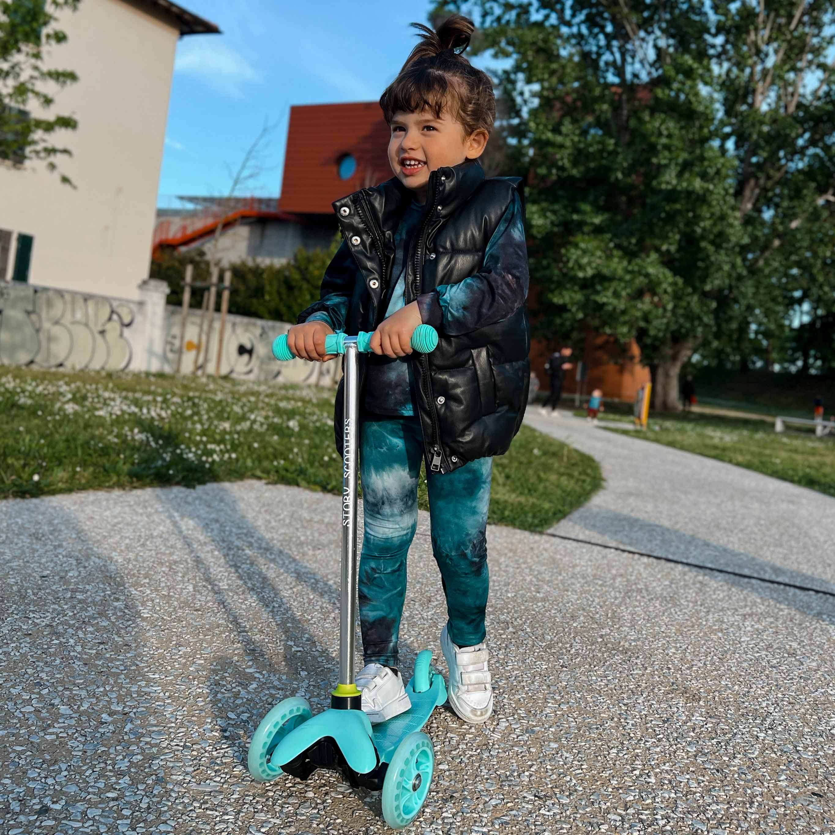 Story Drive kinderstep met 3 wielen