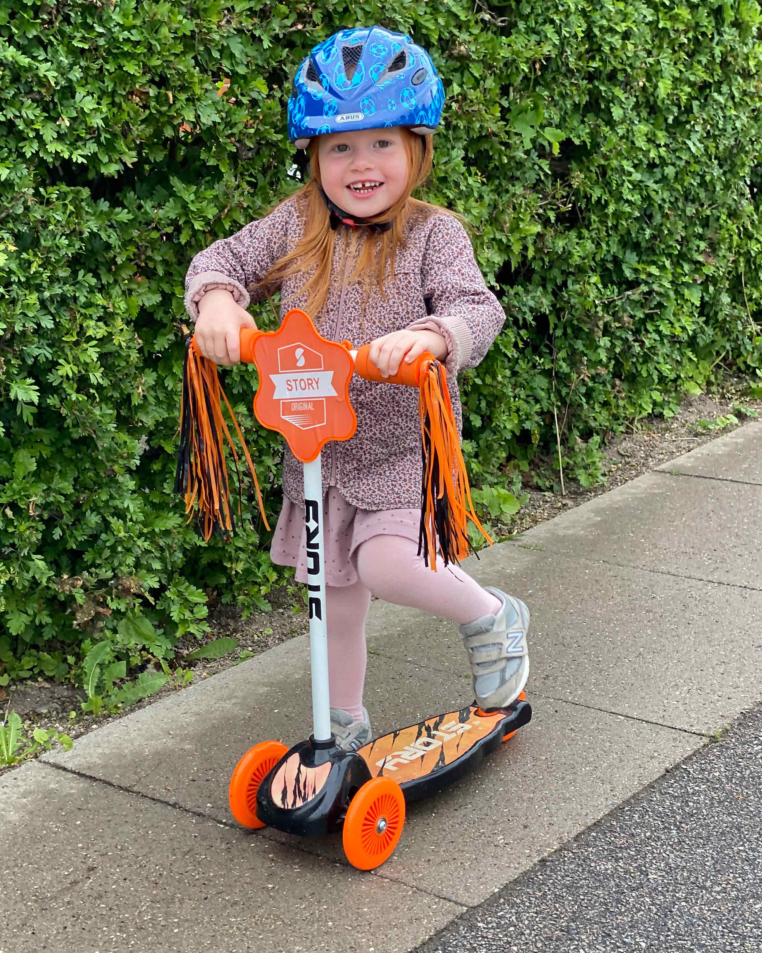 Story Turbo Jett kinderstep met 3 wielen