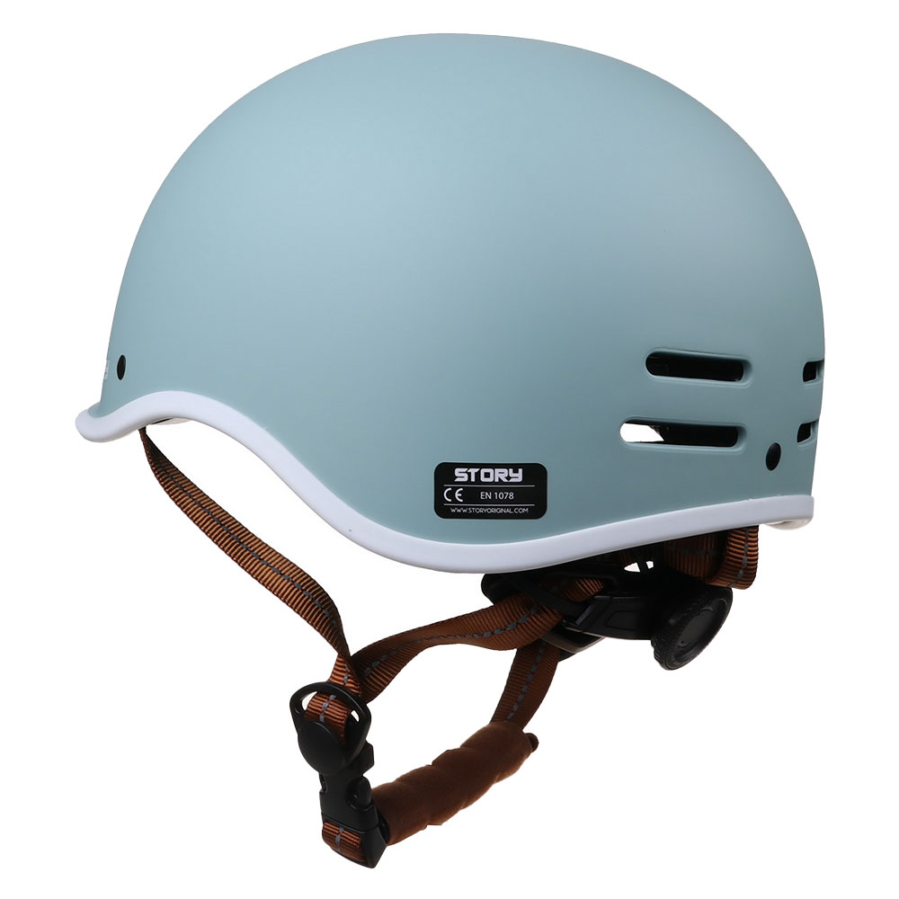Story Retro Certified Helm
