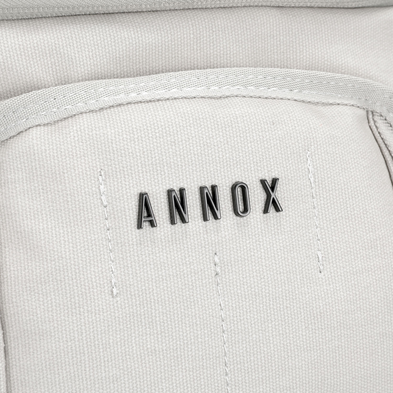 Annox Vault 28L - Waterafstotende Rugzak voor Skiën, Sport en Reizen