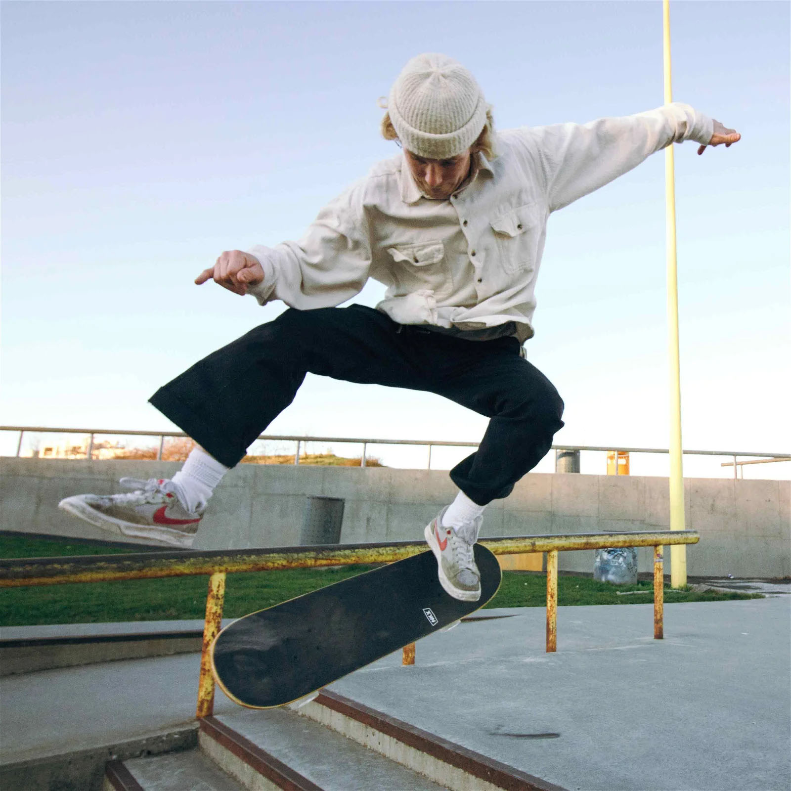 NKX Adventure Skateboard