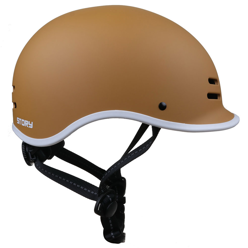 Story Retro Certified Helm