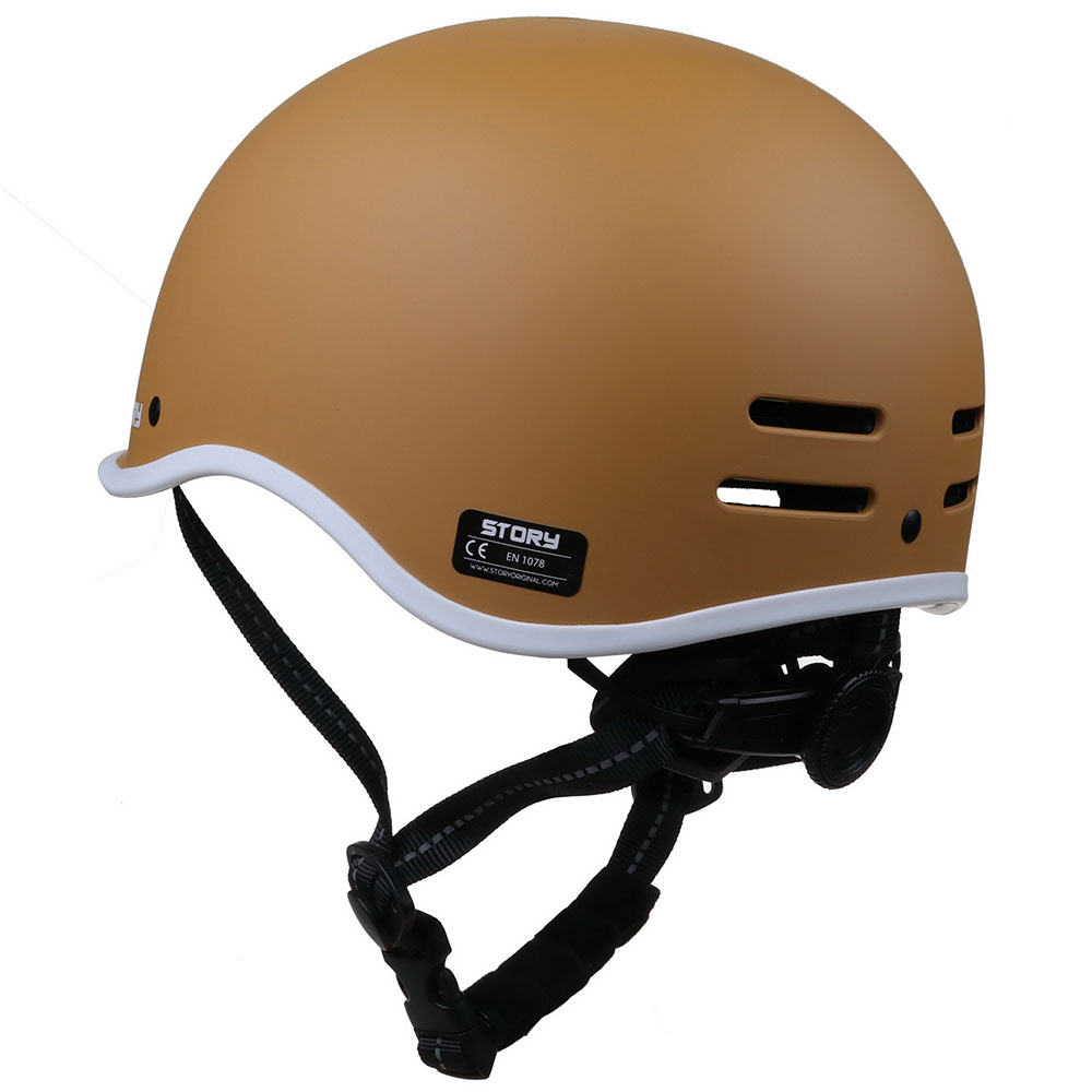 Story Retro Certified Helm