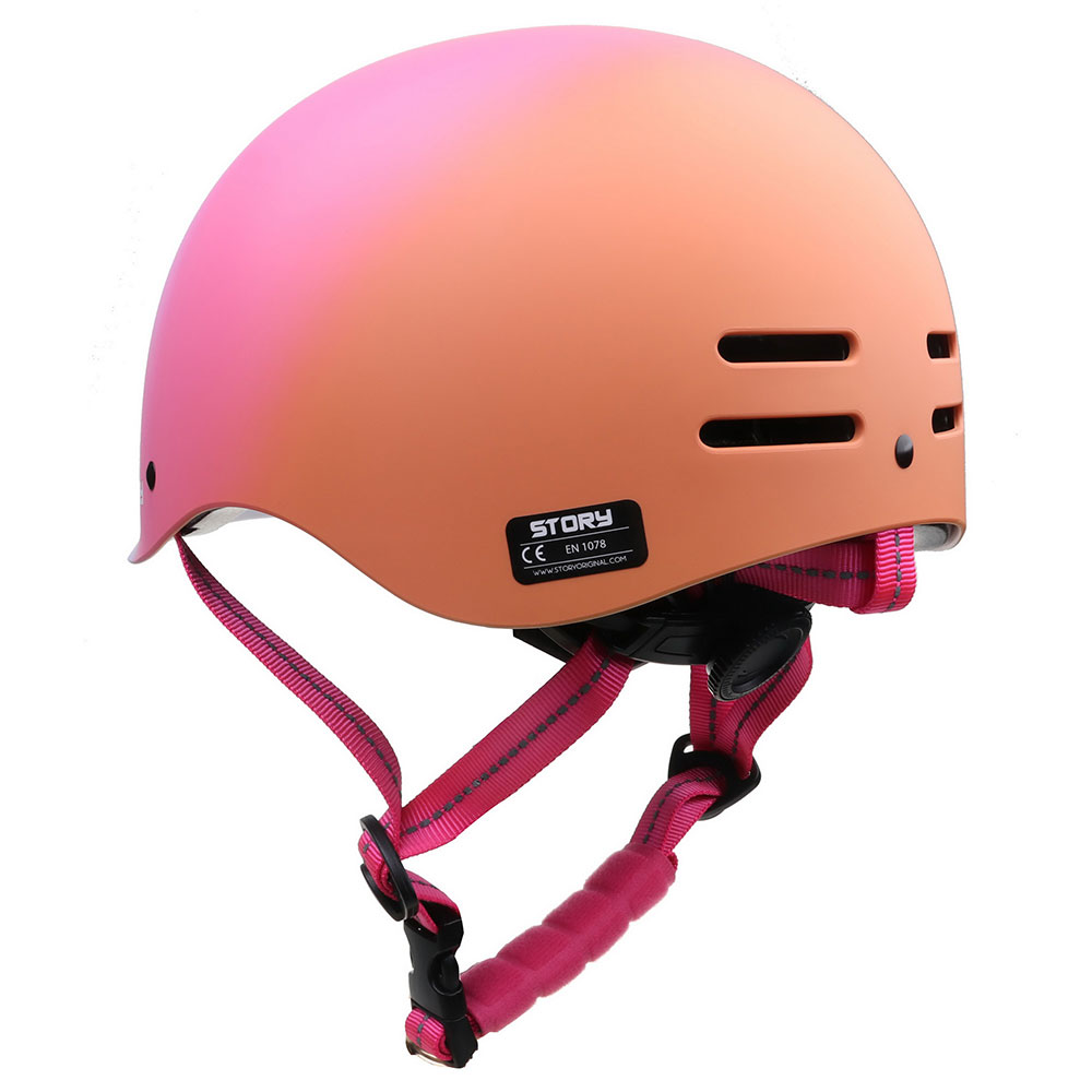 Story Retro Certified Helm