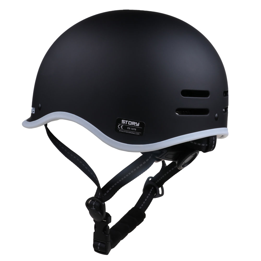 Story Retro Certified Helm